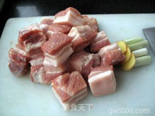 腐乳肉的做法步骤：1