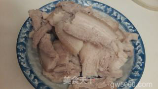 小炒回锅肉的做法步骤：3