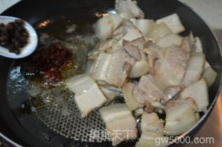 麻花回锅肉的做法步骤：11