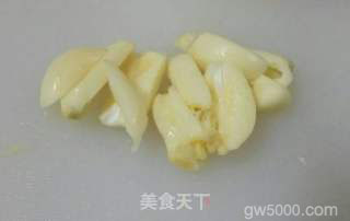 番茄杏鲍菇焖客家豆腐的做法步骤：1