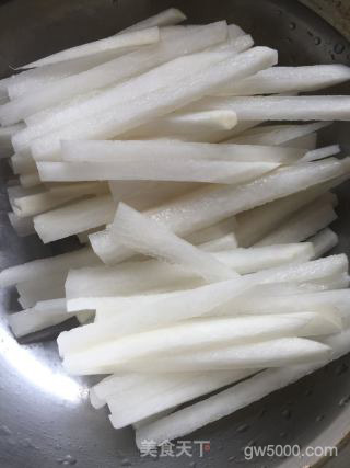 客家菜萝卜蛋饺的做法步骤：3