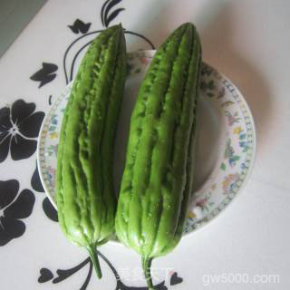 香煎酿苦瓜的做法步骤：1