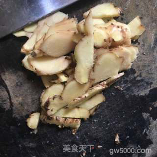 客家香料焖狗肉的做法步骤：2