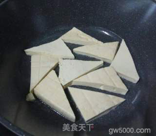 葱香黄金客家豆腐的做法步骤：2