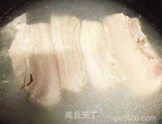 梅菜扣肉的做法步骤：1