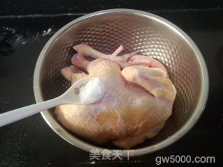 盐焗鸡的做法步骤：3
