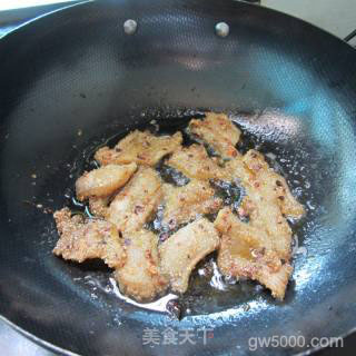 客家菜---香菜鱼香五花肉的做法步骤：3