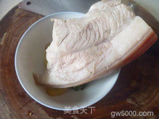 梅菜扣肉的做法步骤：4