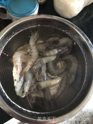 油焖大虾的做法步骤：1