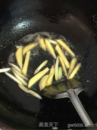 红烧狮子头的做法步骤：8