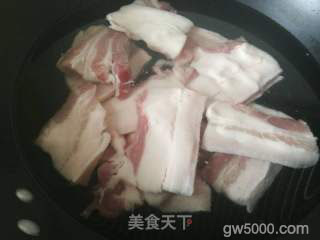 过瘾把子肉的做法步骤：2