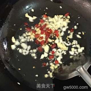 油焖虾的做法步骤：3