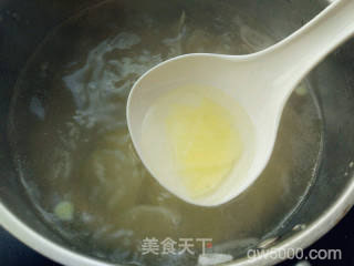 西葫芦鸡蛋汤的做法步骤：3