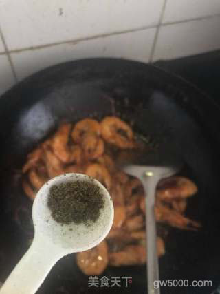 油焖大虾的做法步骤：7
