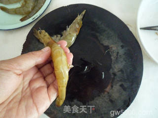 可乐烧虾的做法步骤：2