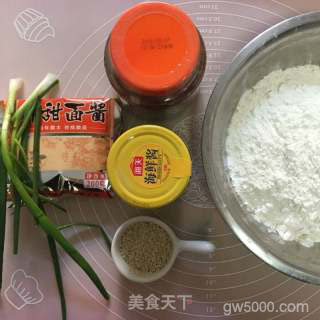 酱香饼的做法步骤：1