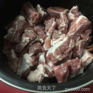 烤排骨的做法步骤：1