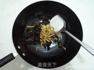 木须肉的做法步骤：8