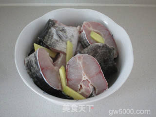 黑鱼汤的做法步骤：2