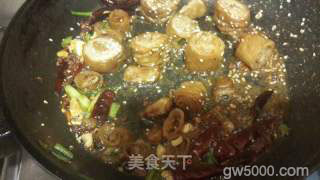 麻辣九转大肠的做法步骤：7