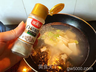 鱼头豆腐汤的做法步骤：11