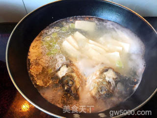 鱼头豆腐汤的做法步骤：12