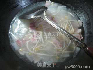 咸肉绿豆芽冬瓜汤 的做法步骤：7