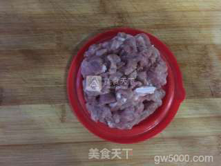 肉丁虎皮辣椒的做法步骤：2