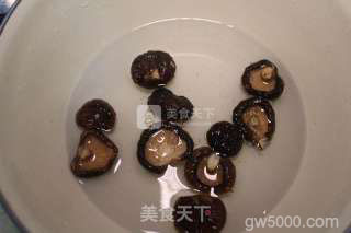 香菇山药排骨养生汤的做法步骤：9