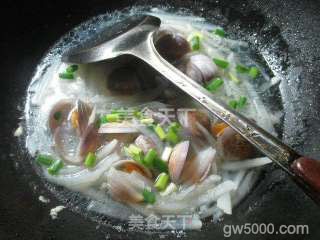 萝卜圆蛤汤 的做法步骤：9