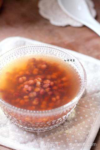茯苓薏仁红豆汤的做法步骤：4