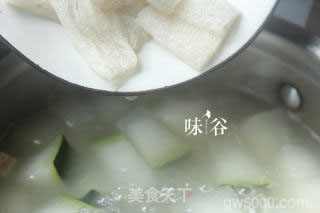 竹荪干贝冬瓜汤的做法步骤：7