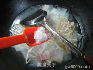 咸肉绿豆芽冬瓜汤 的做法步骤：6