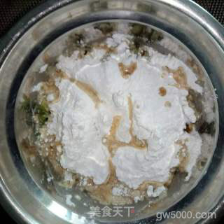 红糖糍粑，槐花糯米糕的做法步骤：4