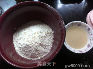 生煎包的做法步骤：1