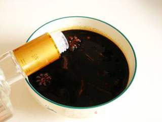 五香熏鱼的做法步骤：7