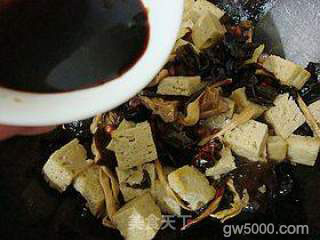 经典上海菜----【四喜烤麸】的做法步骤：7