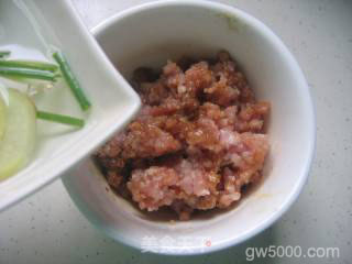 【浙菜】生煎包的做法步骤：4