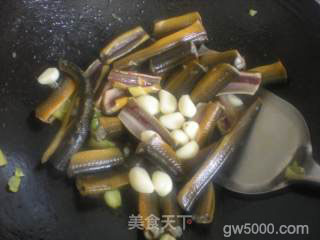 苏菜—白汁黄鳝的做法步骤：9
