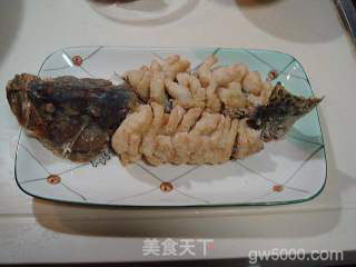 传统宴客菜肴“松鼠鳜鱼”的做法步骤：16