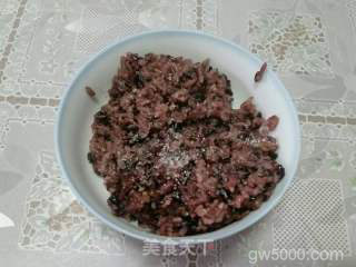 粢饭团的做法步骤：3