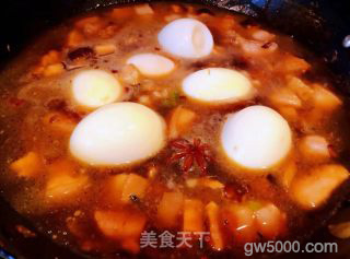 #鸡蛋#香菇鸡蛋卤肉饭的做法步骤：11