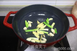 台式三杯鸡的做法步骤：6