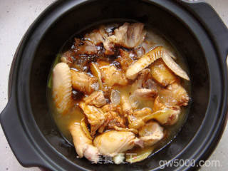 砂锅版三杯鸡的做法步骤：6