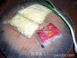 XO酱车仔面的做法步骤：1