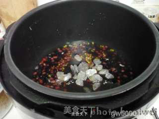 鲜芋烧仙草的做法步骤：1
