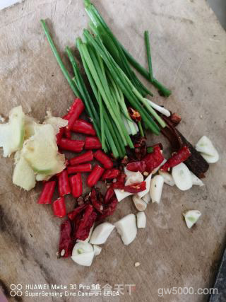 香辣龙虾的做法步骤：2