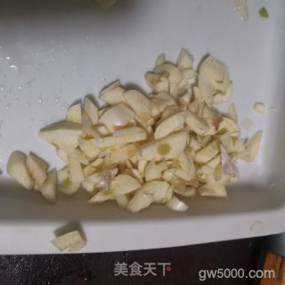 蒜香腊鸡腿的做法步骤：3