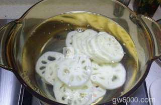 三绝麻辣小龙虾的做法步骤：3