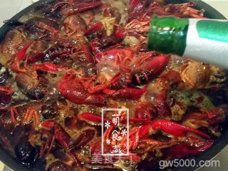 麻辣十三香小龙虾的做法步骤：9